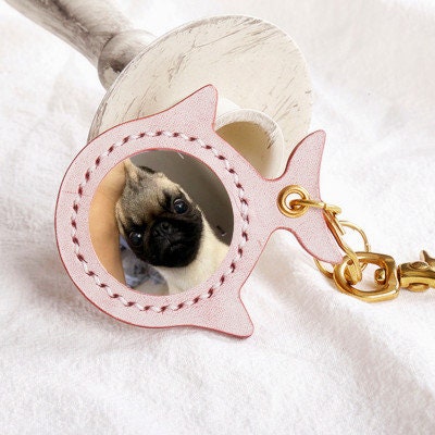 Fish shaped personalize and hand-made pet portrait keychain